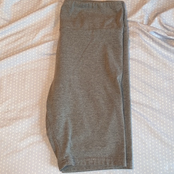 Dark gray biker shorts - Picture 4 of 4